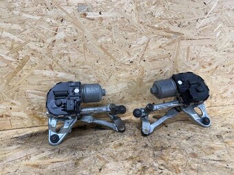 MOTŮRKY PŘEDNÍCH STĚRAČŮ PEUGEOT 5008 1397220576/1397220577 - 2