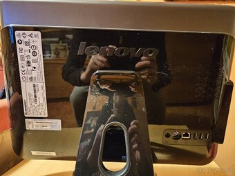 Lenovo IdeaCentre C200 - PC a monitor v jednom - 2