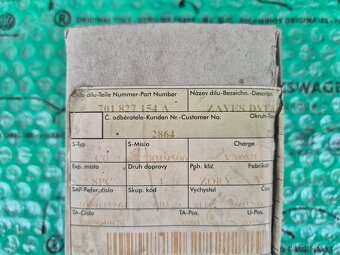 VW Transporter T4 závěs (pant) 701827154A - 2