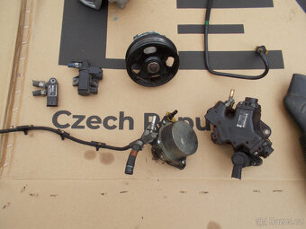 Díly motoru Fiat Grande Punto 1.3JTD 55kw - 2