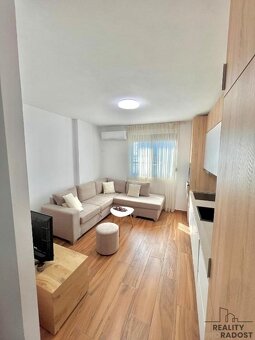 Prodej rekreačního apartmánu 2+kk s balkónem, Brač, Albánie - 2