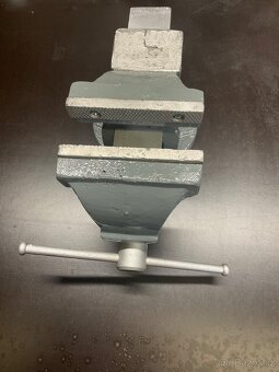 Zámečnický svěrák - 2