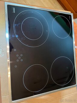 Sklokeramická deska Zanussi - 2