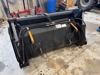 Lopata (lžíce) na čelní nakladač - 2