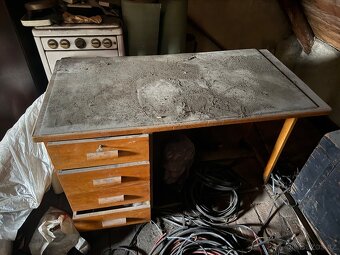 Starý psací stůl - 2