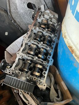 Hlava motoru Opel - 2