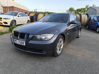 BMW e91 320i - 2