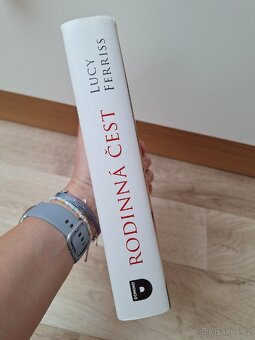 Rodinná čest - Lucy Ferriss - 2