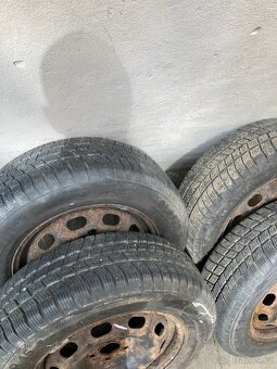 Celoroční gumy 195/65 R15 - 2