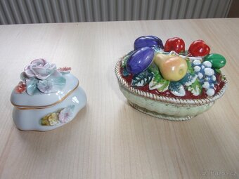 2x STARÁ PORCELÁNOVÁ ŠPERKOVNICE, DÓZA, KRABIČKA - 2