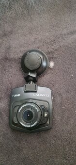 Autokamera Lamax c3 full hd jen 300. Vše na fotu - 2