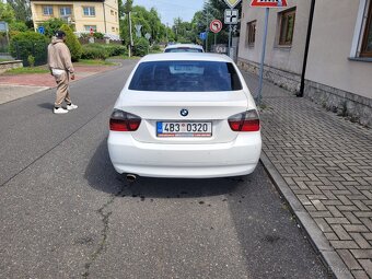 BMW rada 3 r.2005 Benzin automat 195000km - 2