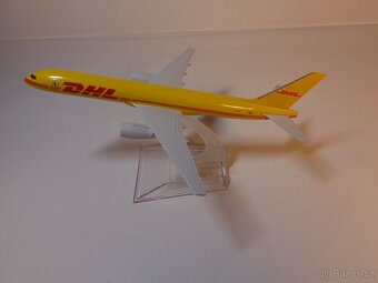 Kovový model - Boeing 757 - DHL - 2