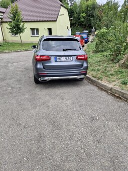 Mercedes benz GLC - 2