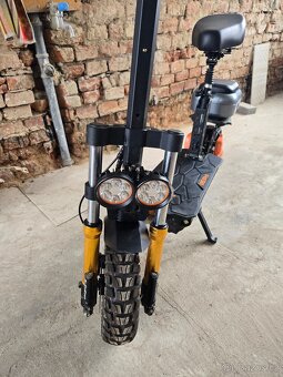 Prodám Kukirin m5 PRO elektrickou koloběžku - 2