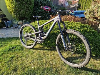 Santa Cruz Nomad 2020 CC, X01, velikost M - 2