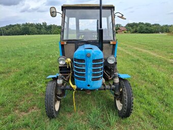 Traktor Zetor 4011 – pojízdný - 2