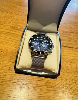 Hodinky Tissot T1204171104102 - 2