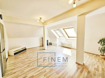 K pronájmu podkrovní byt 2+kk, 47 m2 – Zeměchy u Kralup nad - 2
