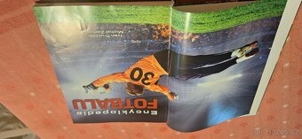 Prodám knihu Encyklopedie fotbalu - 2