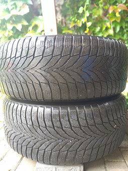 255/50/R19 Bolt Pattern: 7JX 19 / 5x112mm (5x4.4") - 2