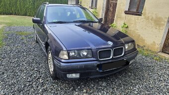 BMW 318i - 2