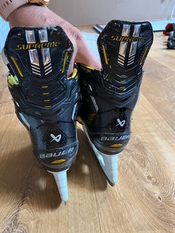 Prodám dětské hokejové brusle Bauer Supreme (Y12) - 2