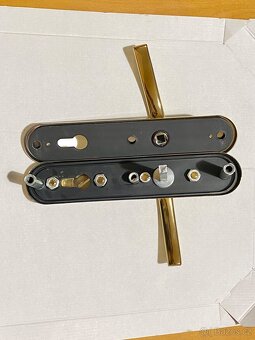 prodám bezpečnostní dveřní štítek - 2