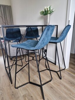 Barové židle a barový stůl - 2