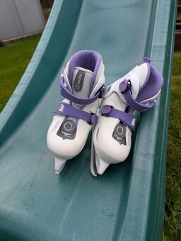 Dětské lední brusle, velikost 26-28 - 2