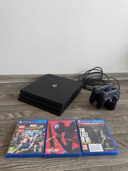 Ps4 pro 1TB + 3hry, 2 ovladače + Nabíjecí stojan - 2