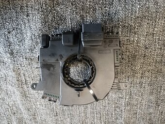 Škoda Superb 3 - podvolantový kroužek - 2