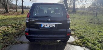 Land Cruiser 120 r.v.2006 3,0 D4D 122KW, 4x4, barva černá - 2