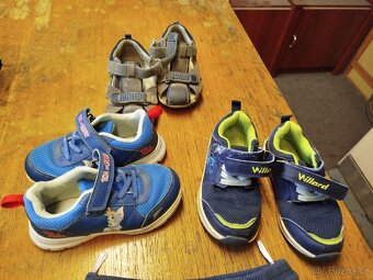 Dětské boty a tepláky - 2