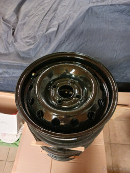 Prodám disky "14", 5,5 x J 14, ET 34 z Peugeotu 206 - 2