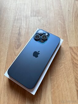 Apple iPhone 15 Pro Max 256GB modrý titan - 2