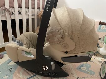 Cybex Platinum Cloud T i-Size Simply Flowers -Beige - 2