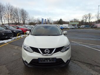 Nissan Qashqai 1,2i, garance km - 2