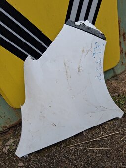 Renault master pravy blatnik - 2