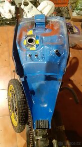 Honda cb125r nadrz - 2