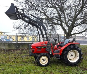 YANMAR AF250D s čelním nakladačem - 2