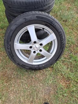 Prodám 5x114,3 + šrouby vyměním za 5x112 - 2