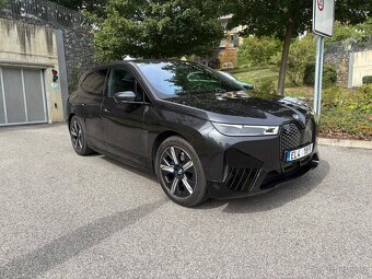 BMW iX xDrive40 71 kWh TOPSTAV - 2