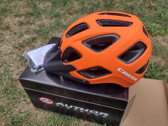 Helma Author Creek HST - 2