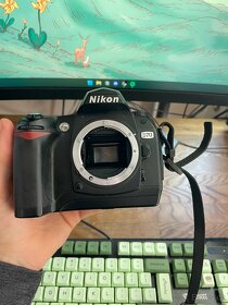 Nikon D70 + objektiv Sigma 18-50mm + příslušenství - 2