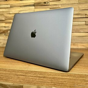 MacBook Pro 15 Touch Bar, i7, 2017, 16GB,512GB NOVÁ BATERIE - 2