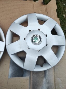 2 kusy poklice Škoda Fabia I. (14") - 2