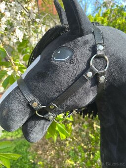 Kůň Freya na hobbyhorse+ uzdečka - 2