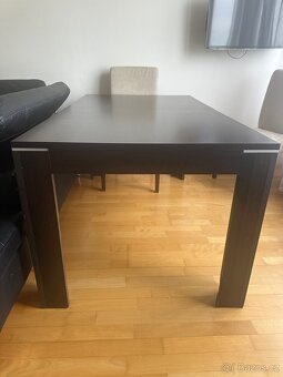 Rozkládací jídelní stůl – 160/180 × 90 cm, tmavé dřevo - 2