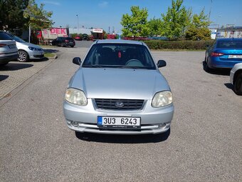 Hyundai Accent - 2